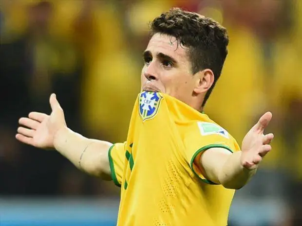Oscar defendeu a seleção brasileira na Copa 2014. Foi dele o gol de honra no 7 a 1 contra a Alemanha - EFE