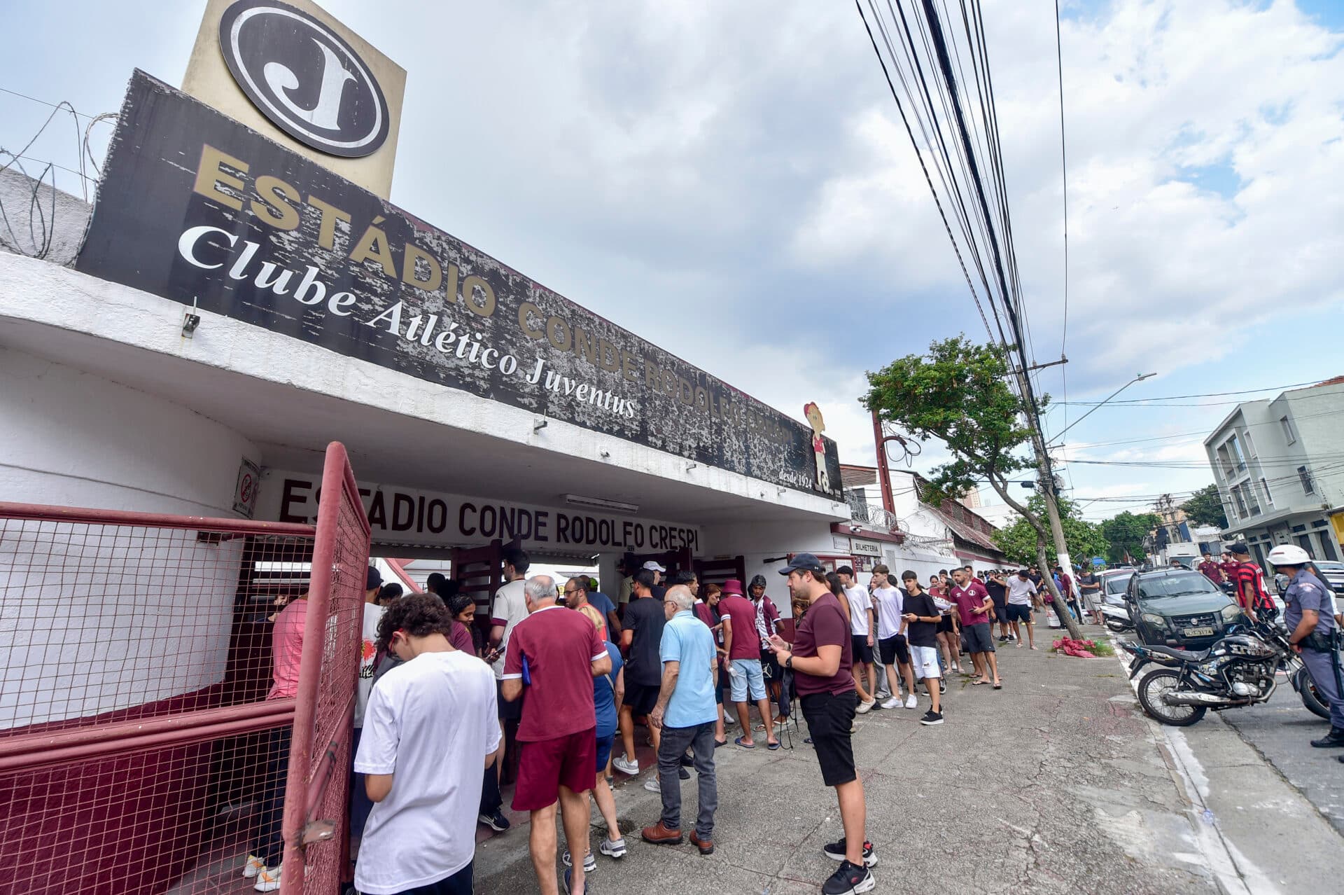 Rua Javari, estádio do Juventus, adotou gramado sintético - Kaio Lakaio/PLACAR