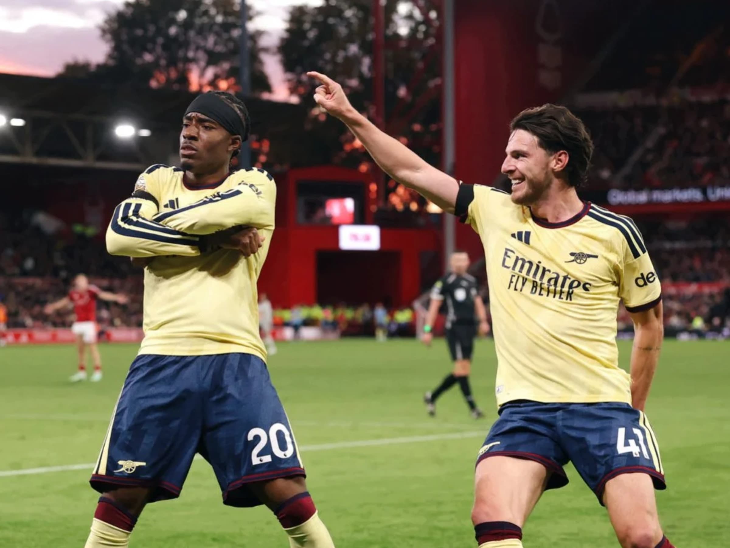 Madueke resolveu a partida para o Arsenal - Foto: Divulgação/Arsenal