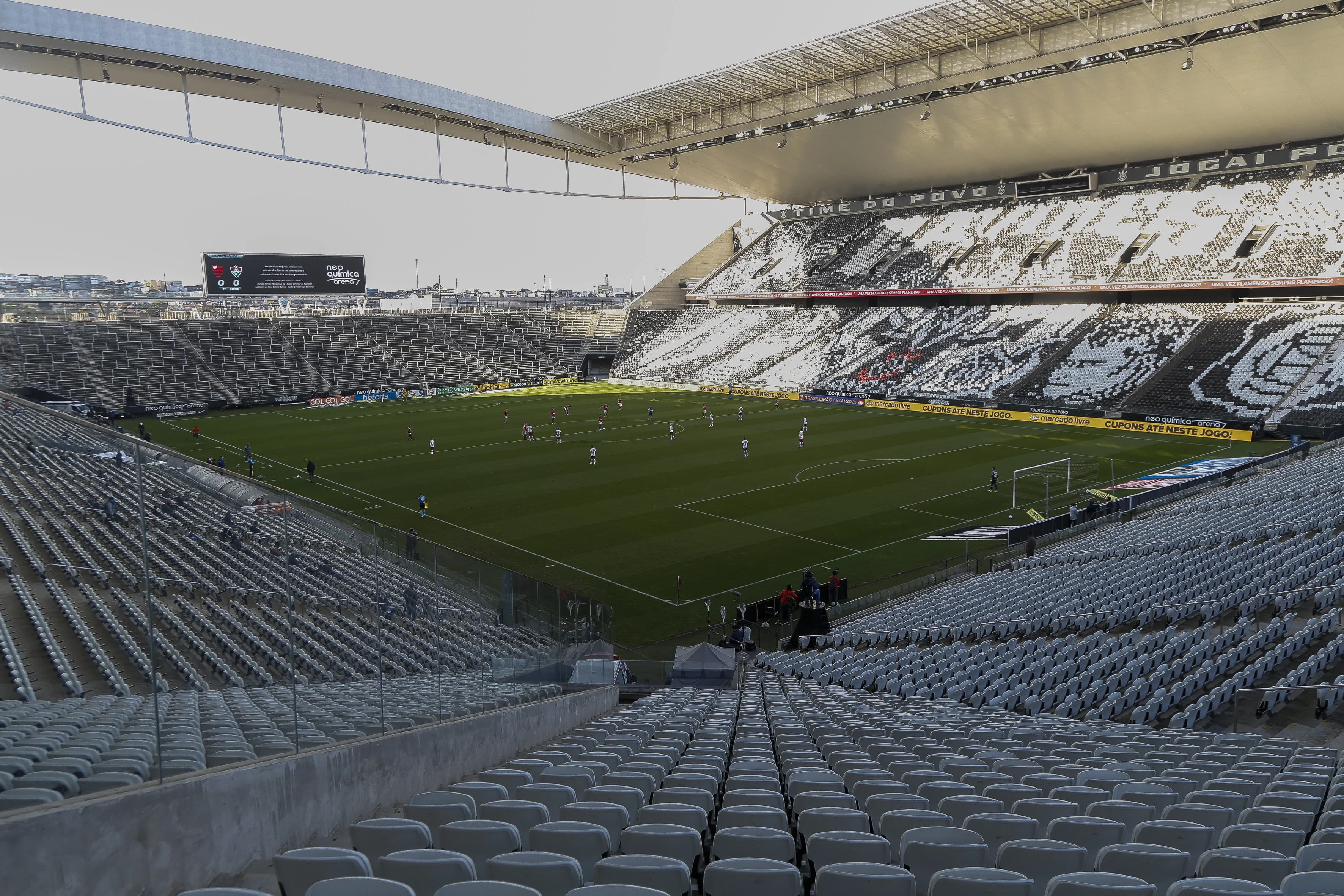 Flamengo e Fluminense jogaram na Neo Química Arena, em São Paulo