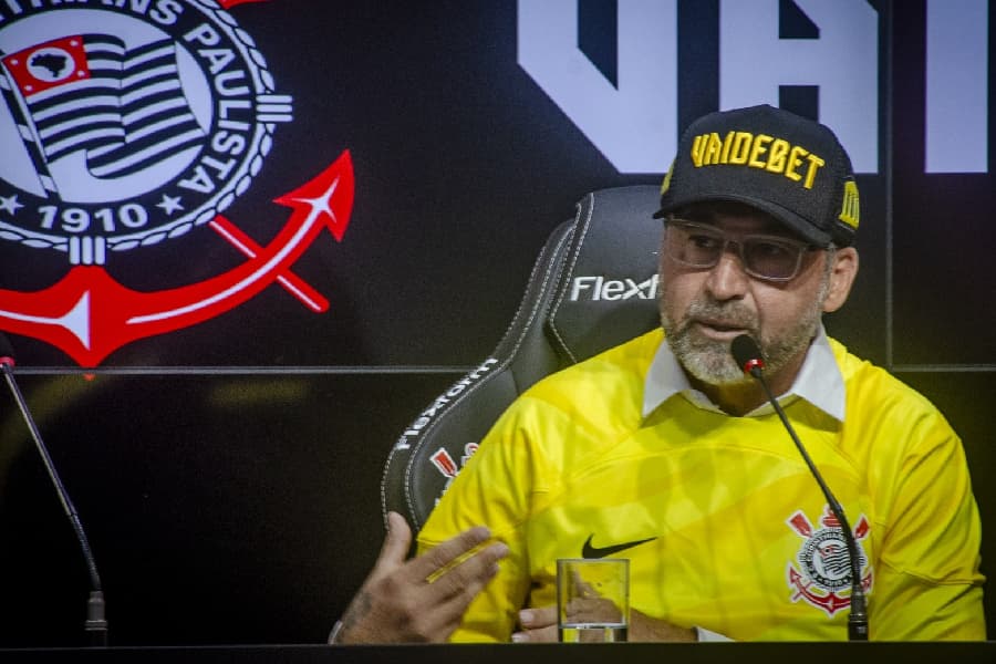 Corinthians: MP pede arquivamento de investigação contra Augusto Melo