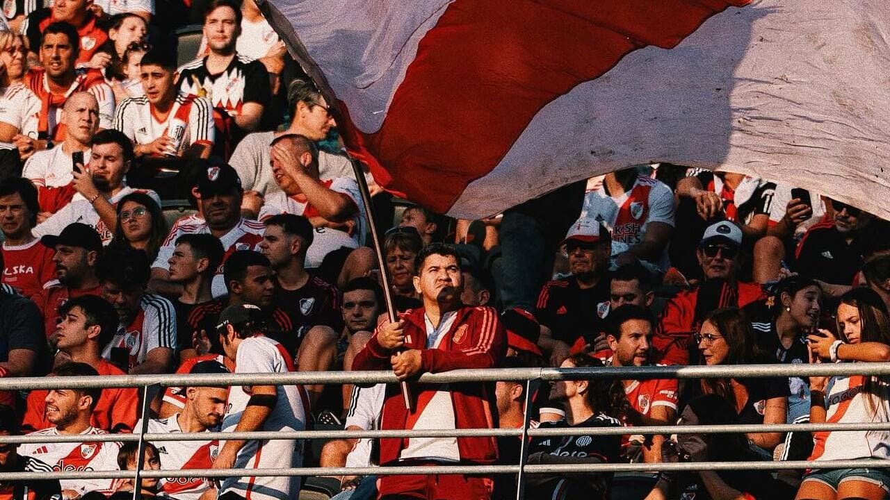 Universitário enfrenta River Plate na Libertadores: Onde assistir ao vivo