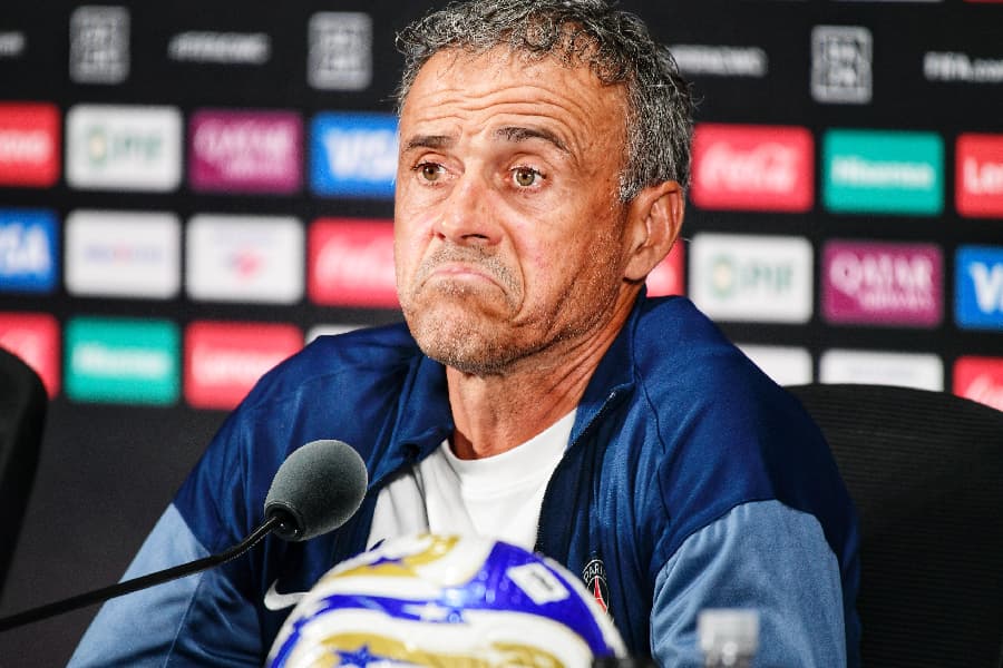Luis Enrique quer coroar temporada brilhante do PSG - Alexandre Battibugli/PLACAR
