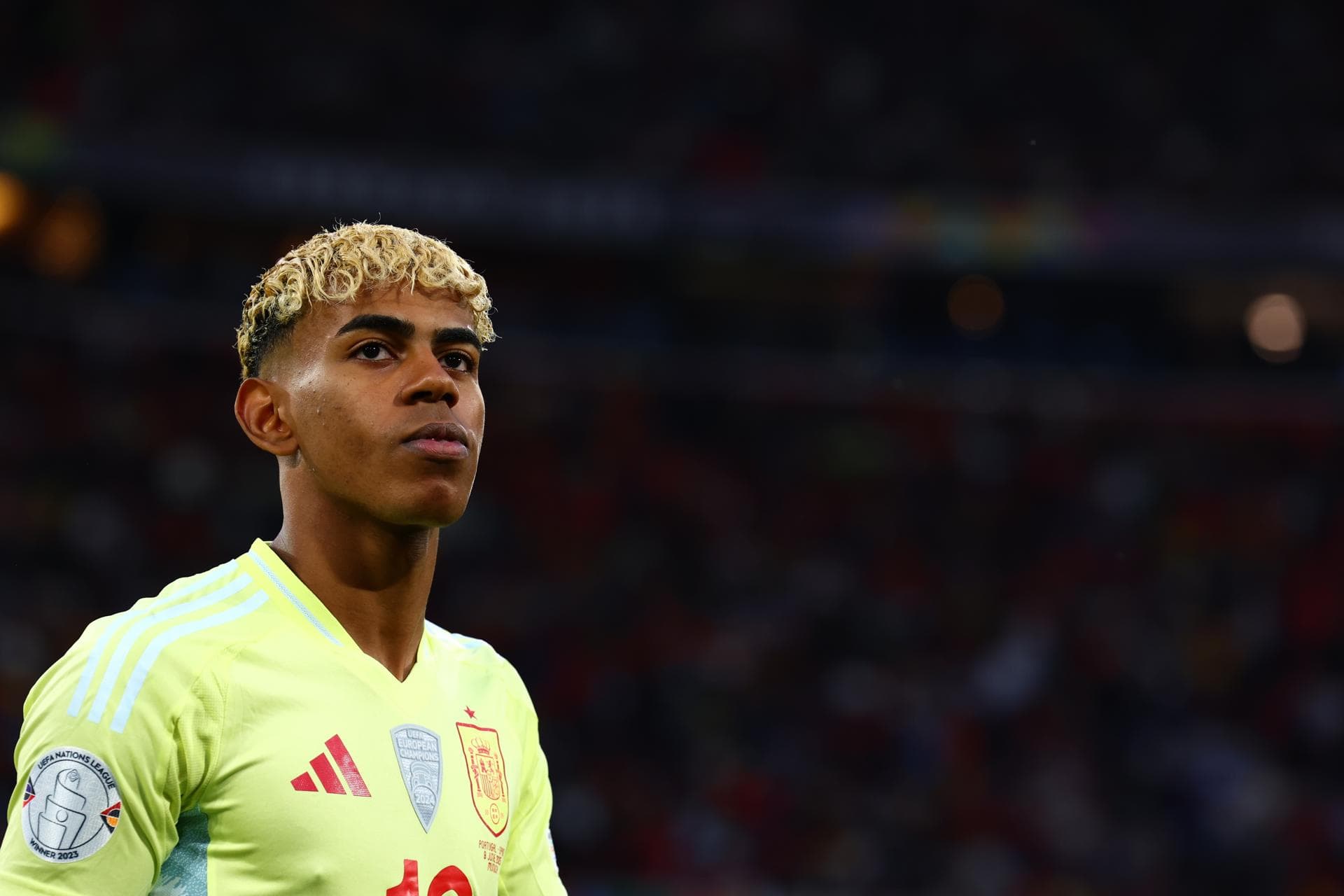 Yamal sofre rompimento em tendão da coxa, diz jornal