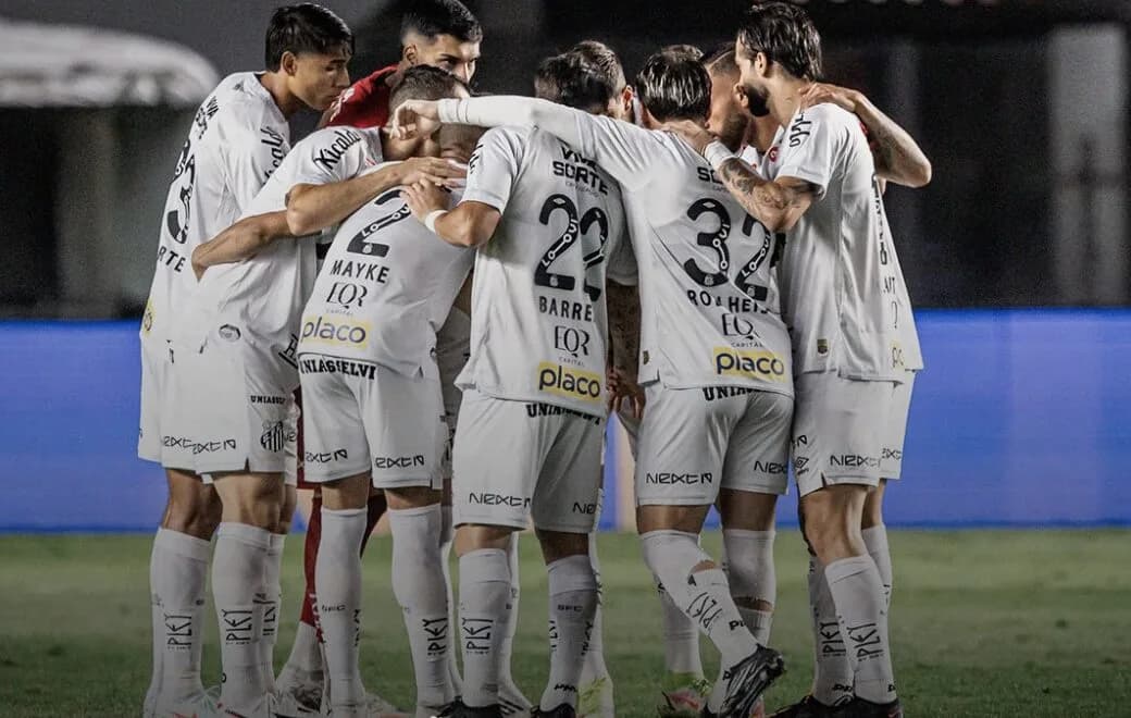 Santos precisa vencer e ainda torcer pelo tropeço de outros dois clubes para alcançar às quartas de final do Paulistão - Divulgação/Santos FC