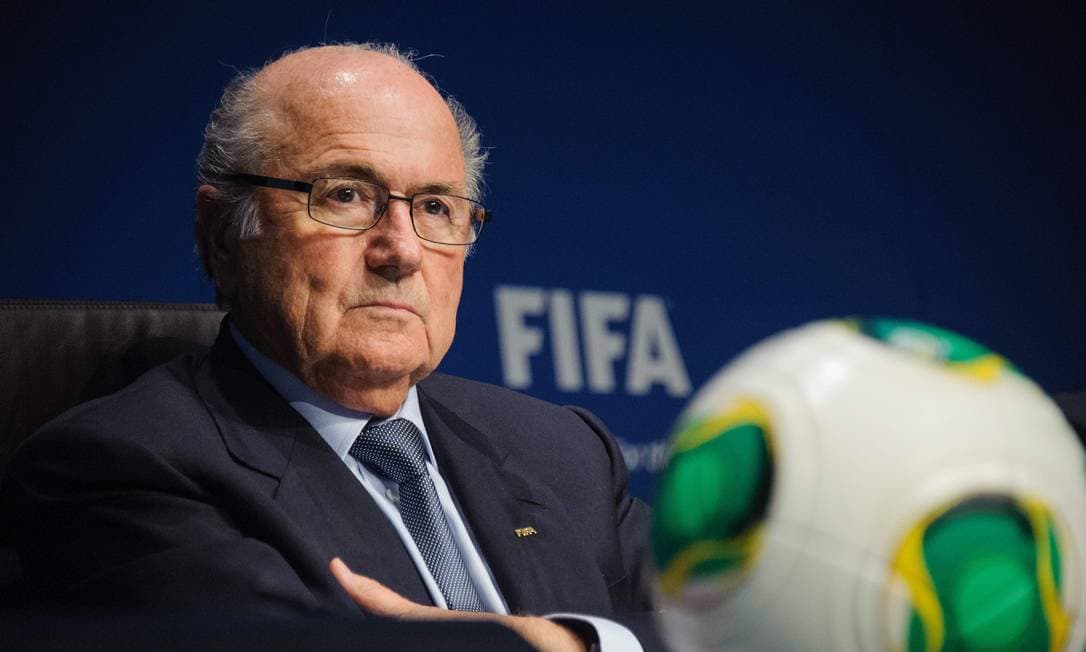 Ex-presidente da Fifa critica entidade por árbitro barrado
