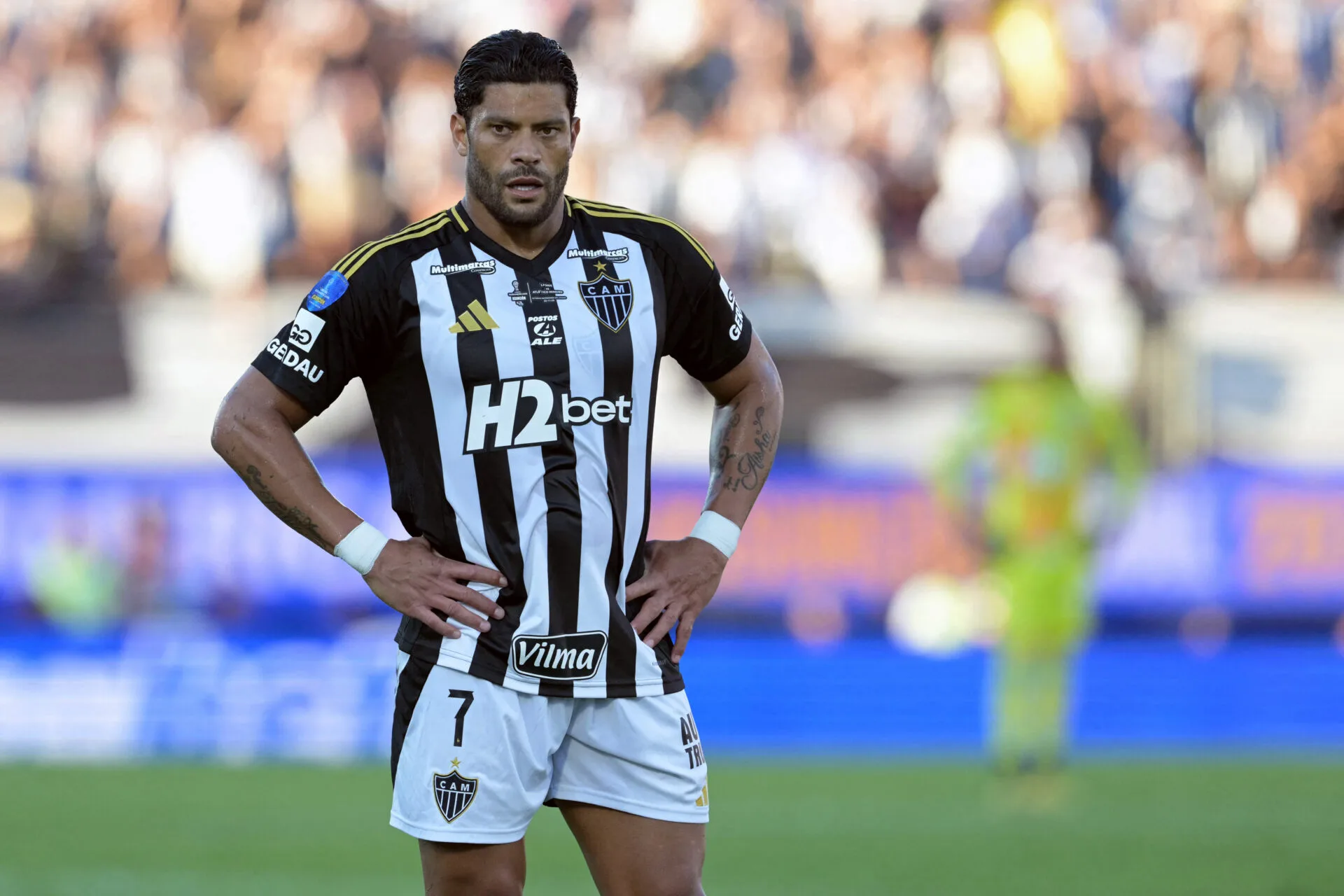 Quem são os jogadores brasileiros em atividade com mais gols?