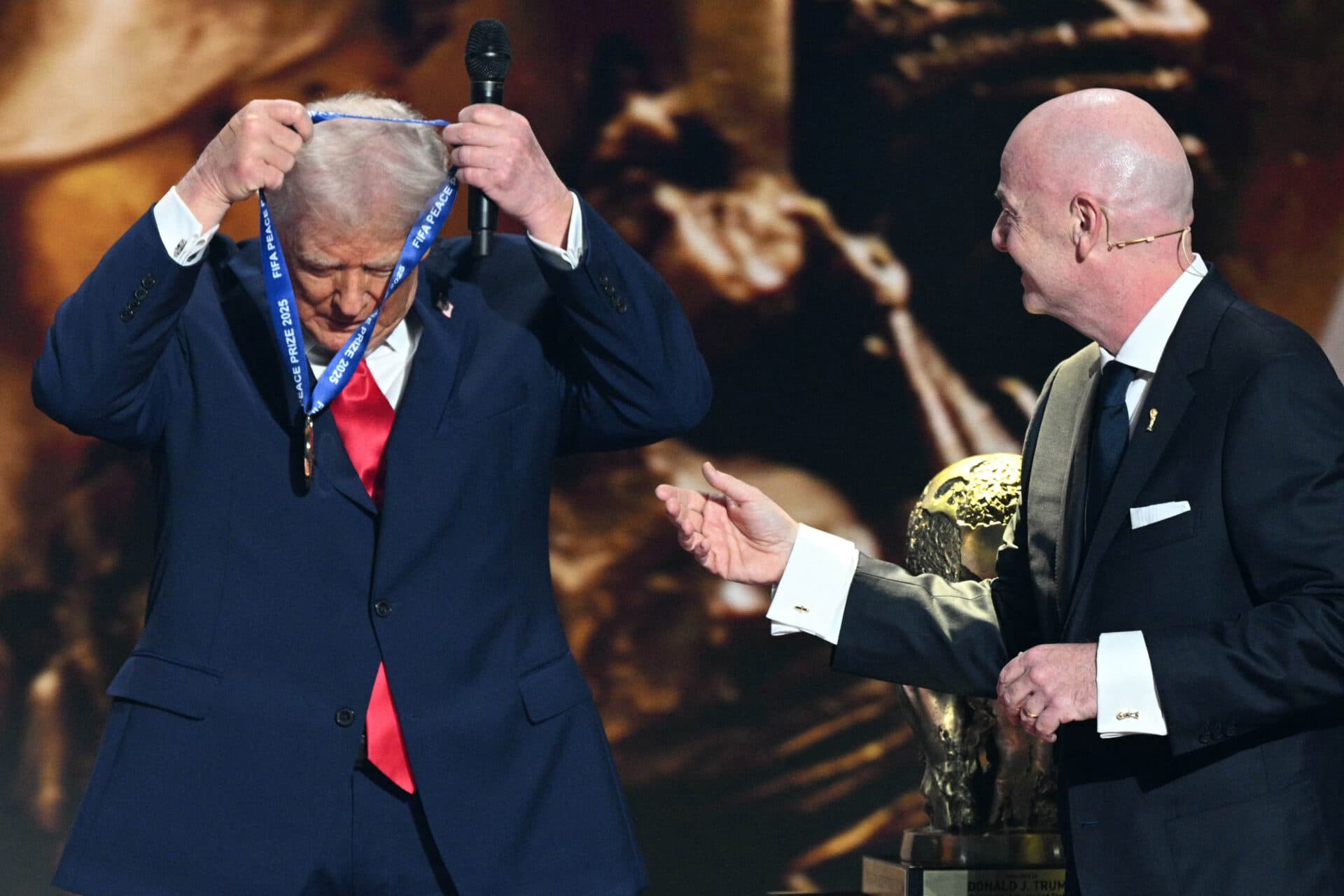 Enviado de Trump pediu para Fifa trocar Irã por Itália na Copa, diz jornal