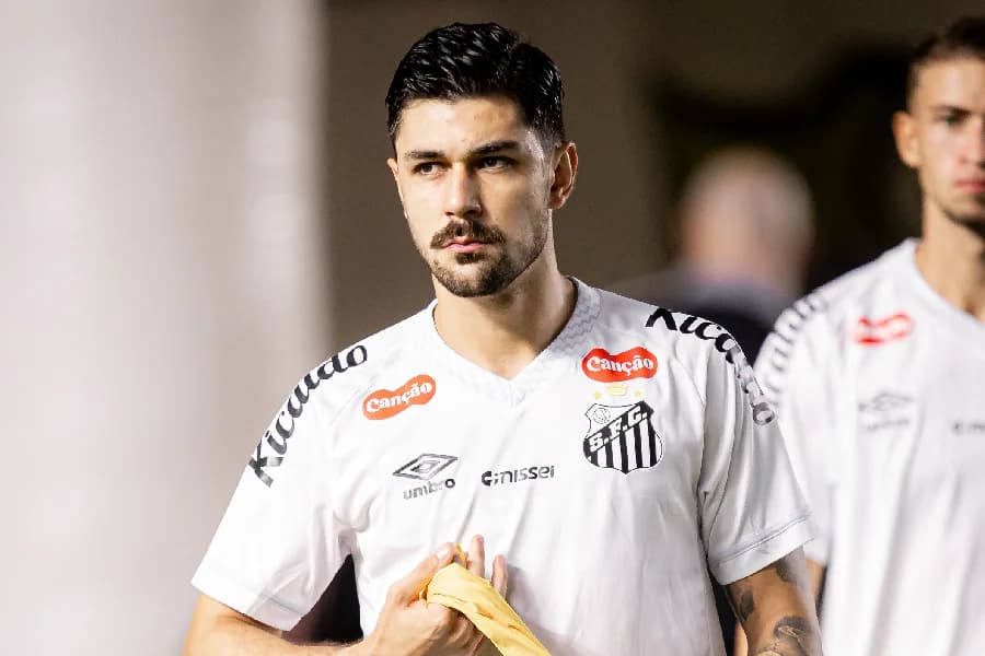 Santos sofre transfer ban por dívida com clube português