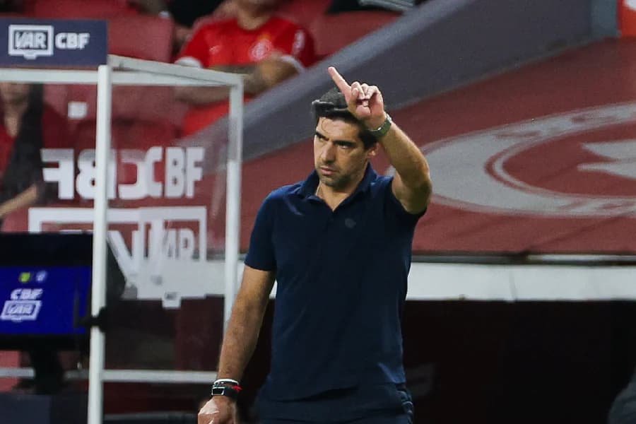 Abel à beira do campo em Palmeiras x Inter, pelo Brasileirão - Fabio Menotti/Palmeiras