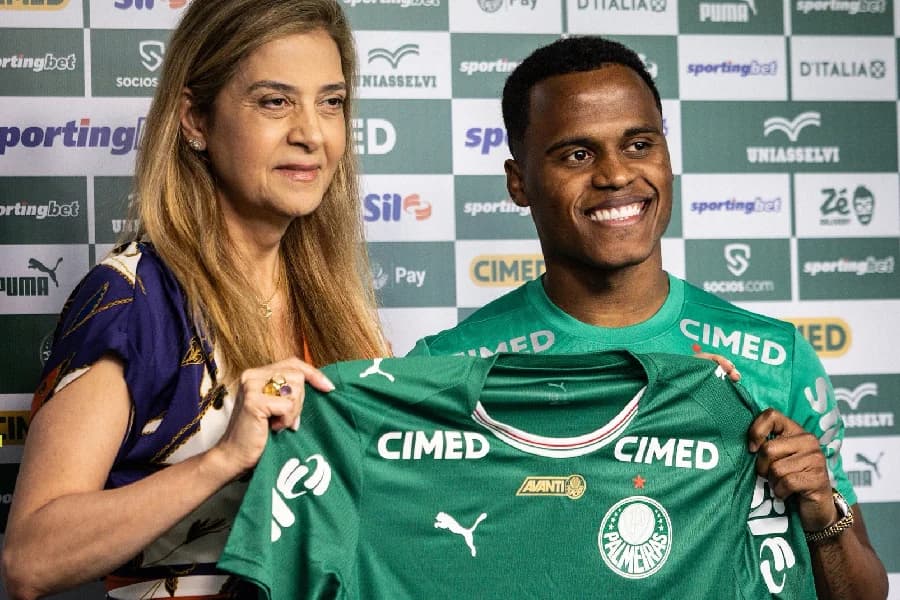 Abel cita o São Paulo e fala em ‘decreto da arbitragem’ contra o Palmeiras