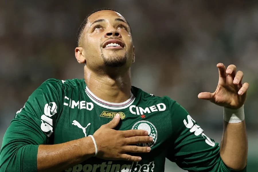 Vitor Roque marca duas vezes na vitória do Palmeiras - Divulgação / Palmeiras