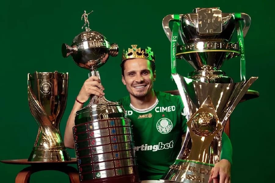 Raphael Veiga se despede do Palmeiras e promete: ‘Até breve’