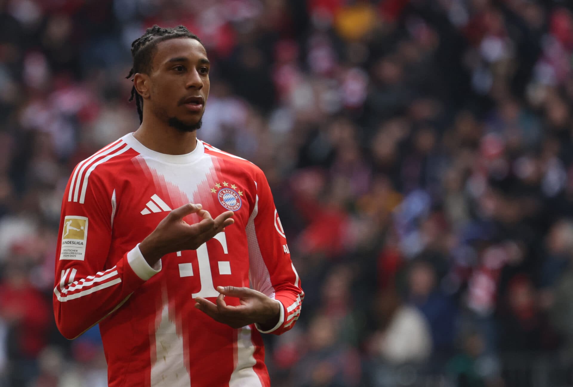 Michael Olise supera Mbappé em prêmio na França; confira