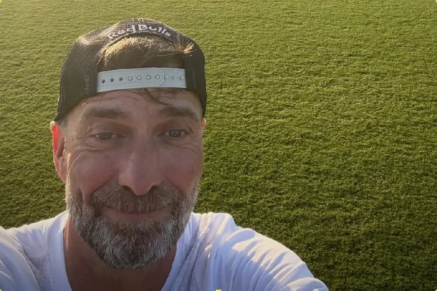 Klopp assiste a treino do Bragantino antes de jogo contra Palmeiras