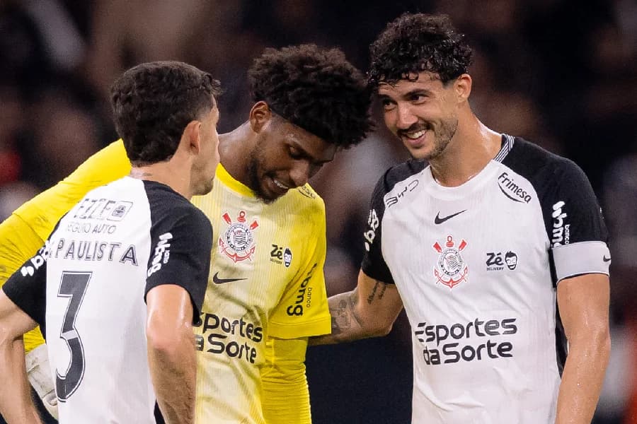 Gustavo Henrique marca no fim e Corinthians segue invicto na Libertadores