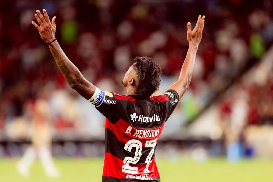 Flamengo goleia Independiente Medellín e lidera na Libertadores