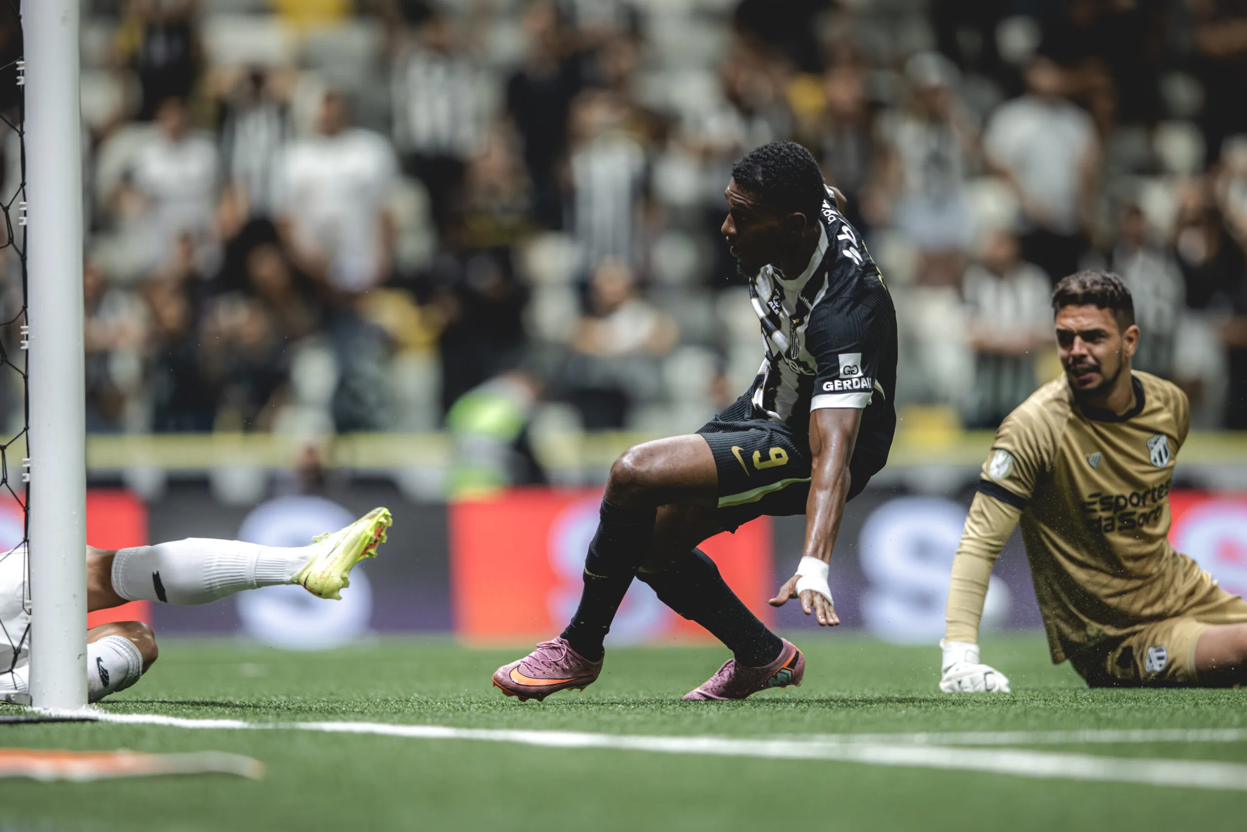 Atlético vence Ceará em ida de duelo da Copa do Brasil