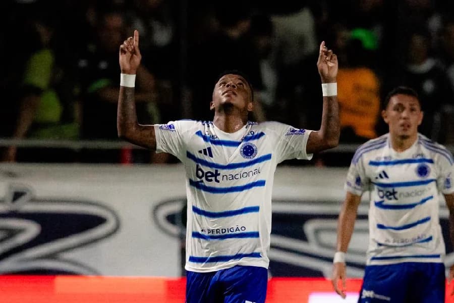 Eficiente, Cruzeiro castiga Remo no Baenão e engata terceira vitória seguida