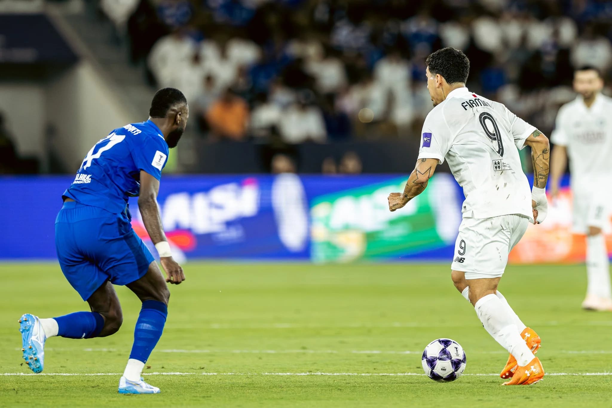 No mesmo dia, Al-Sadd de Firmino avança na Champions da Ásia e é campeão no Catar