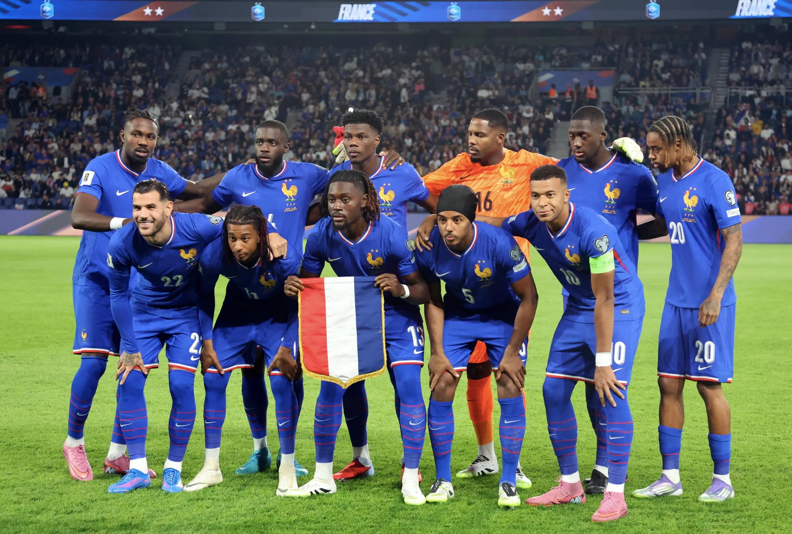 Quantos jogadores convocados pela França nasceram na África?