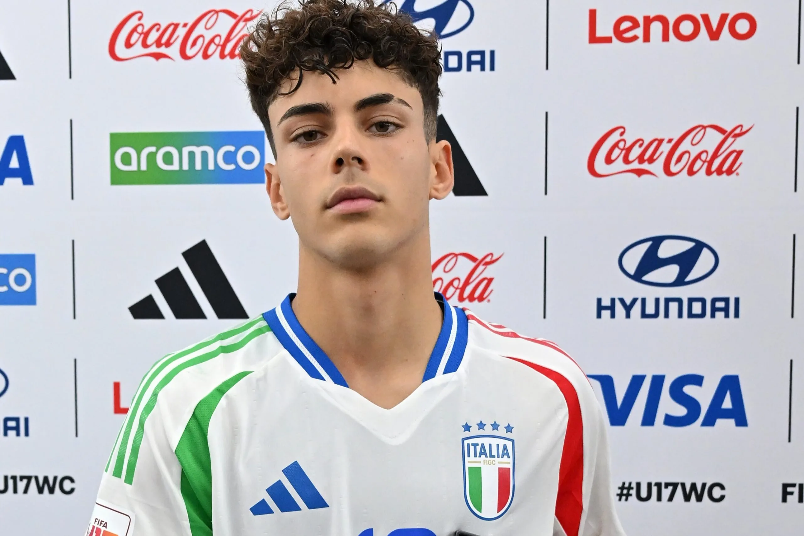 Pai de promessa ítalo-brasileira do Borussia diz que o filho prefere a Itália