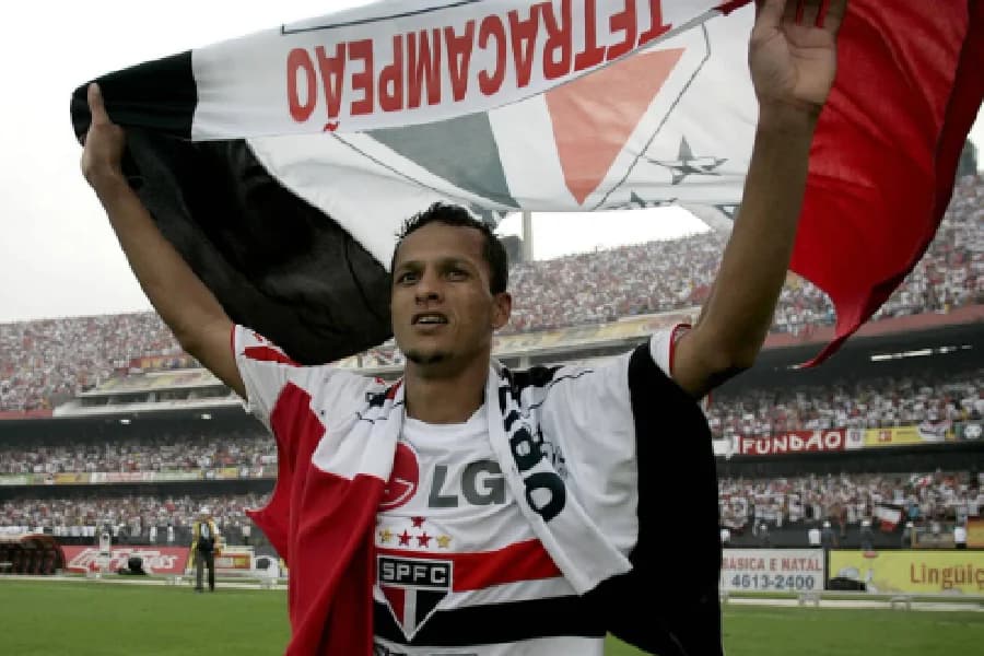 Souza, ex-São Paulo, dispara contra Rafinha: ‘Não tenho medo de você’