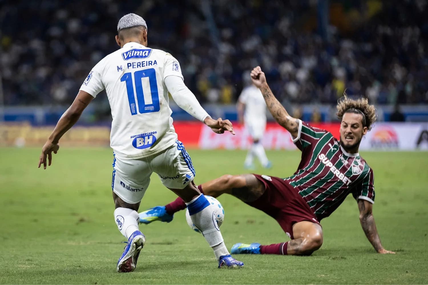 Com gol de Matheus Pereira, Cruzeiro arranca empate do Fluminense no Mineirão