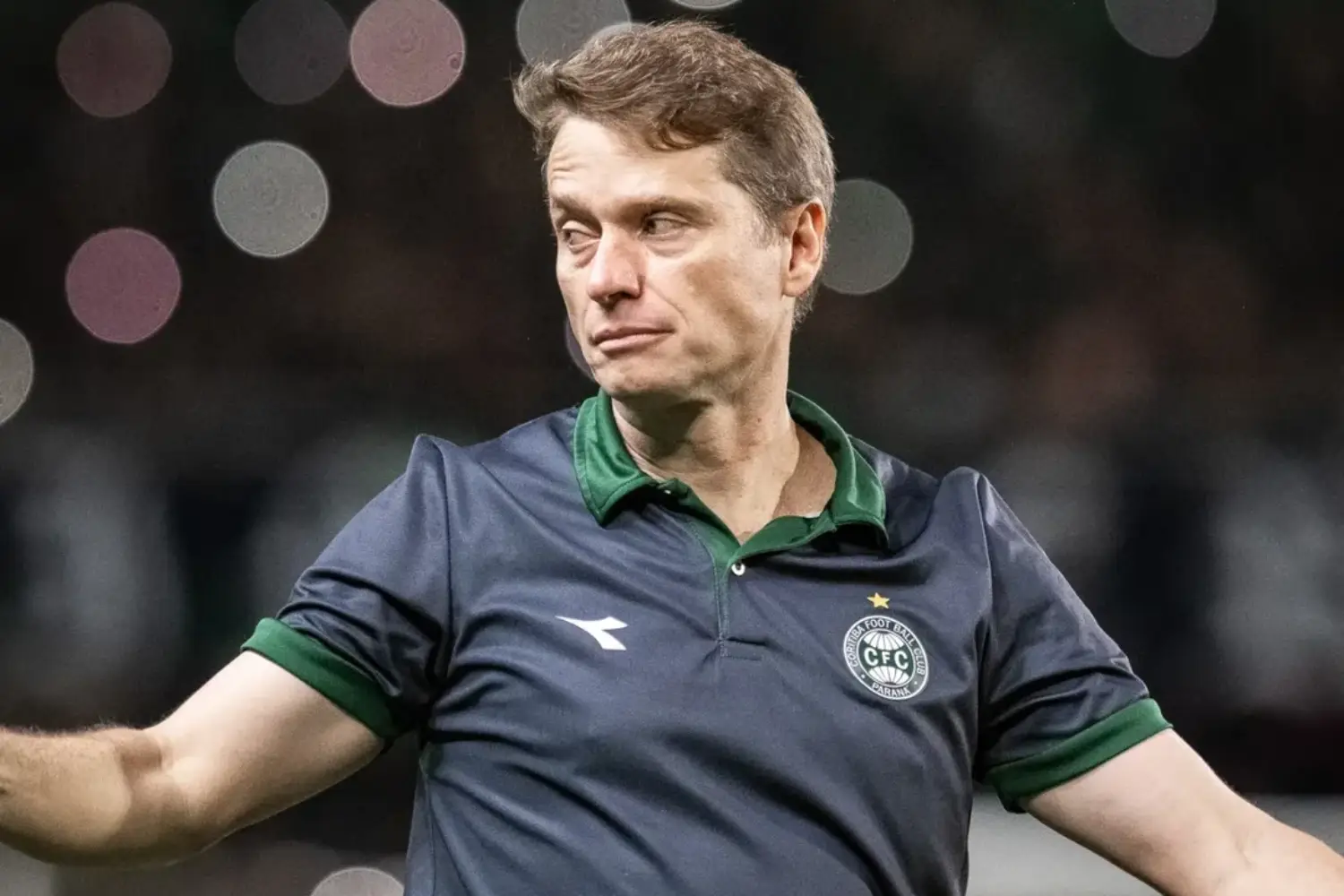 Técnico do Coritiba aponta expulsão de Pedro Rocha como crucial para vitória do Flamengo