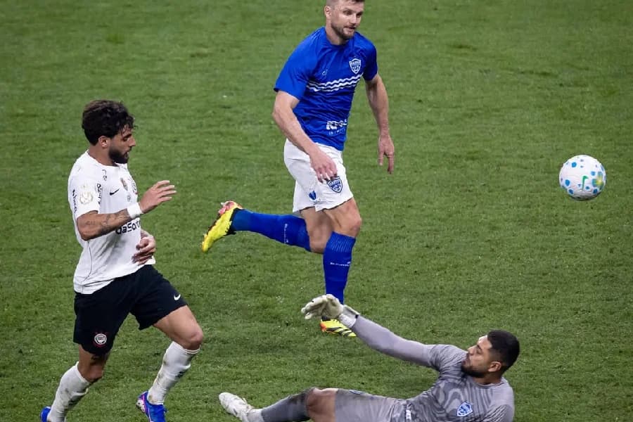 Yuri Alberto quebra jejum, Corinthians supera paredão do Barra e avança