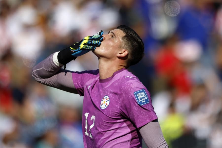 Gill pega dois pênaltis e Paraguai elimina Alemanha no 16 avos de final