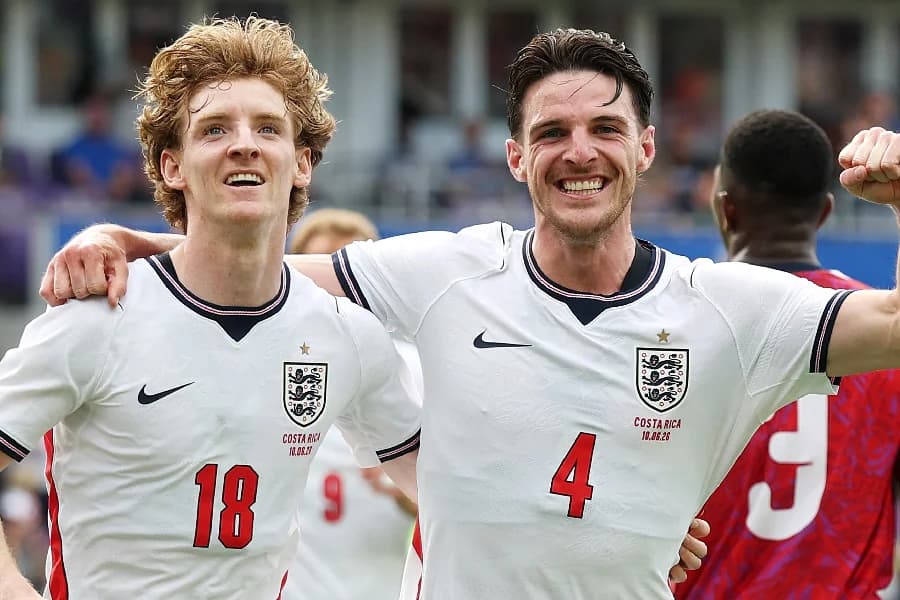 Em ritmo de treino, Inglaterra atropela Costa Rica em último teste