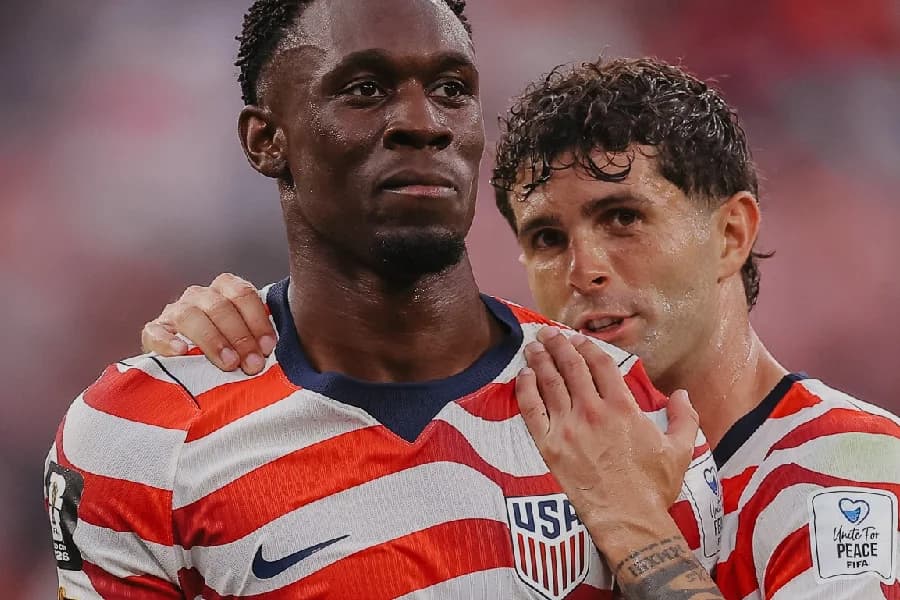 Balogun brilha, EUA dominam Paraguai e estreiam com goleada