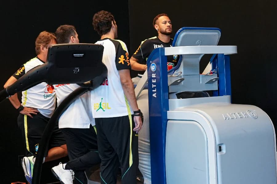 Neymar joga? CBF adota cautela e camisa 10 deve seguir fora contra o Haiti
