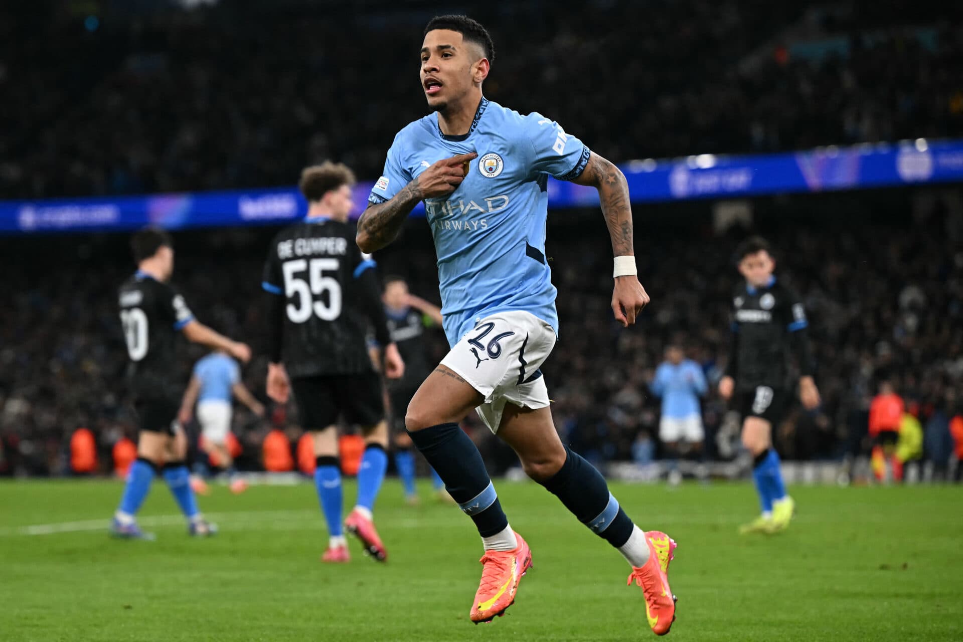 Savinho em ação pelo Manchester City - Paul ELLIS / AFP