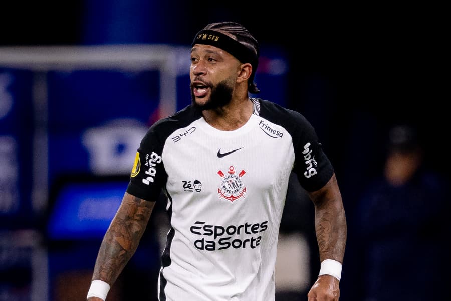 Memphis aceita redução salarial e negociação com o Corinthians evolui
