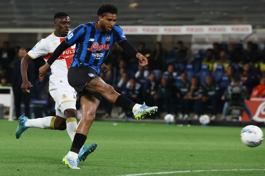 Éderson em ação pela Atalanta - EFE/EPA/MICHELE MARAVIGLIA