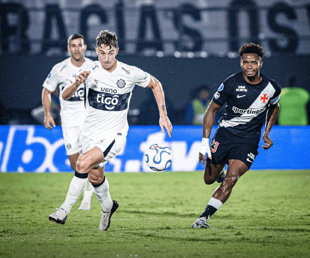 Vasco levou a melhor sobre Olimpia no Defensores del Chaco - Divulgação/Olimpia