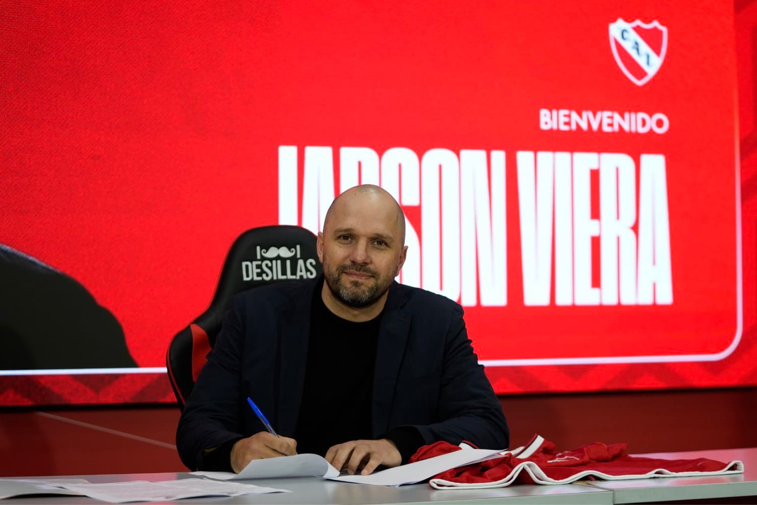 Jadson Vieira, novo técnico do Independiente