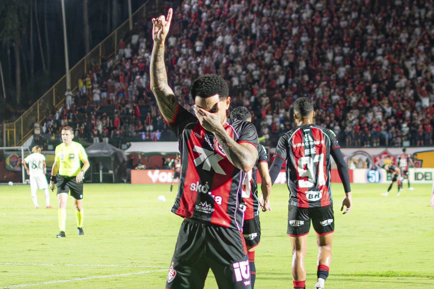 O Vitória venceu o Botafogo, pela 23ª rodada do Brasileirão 2026