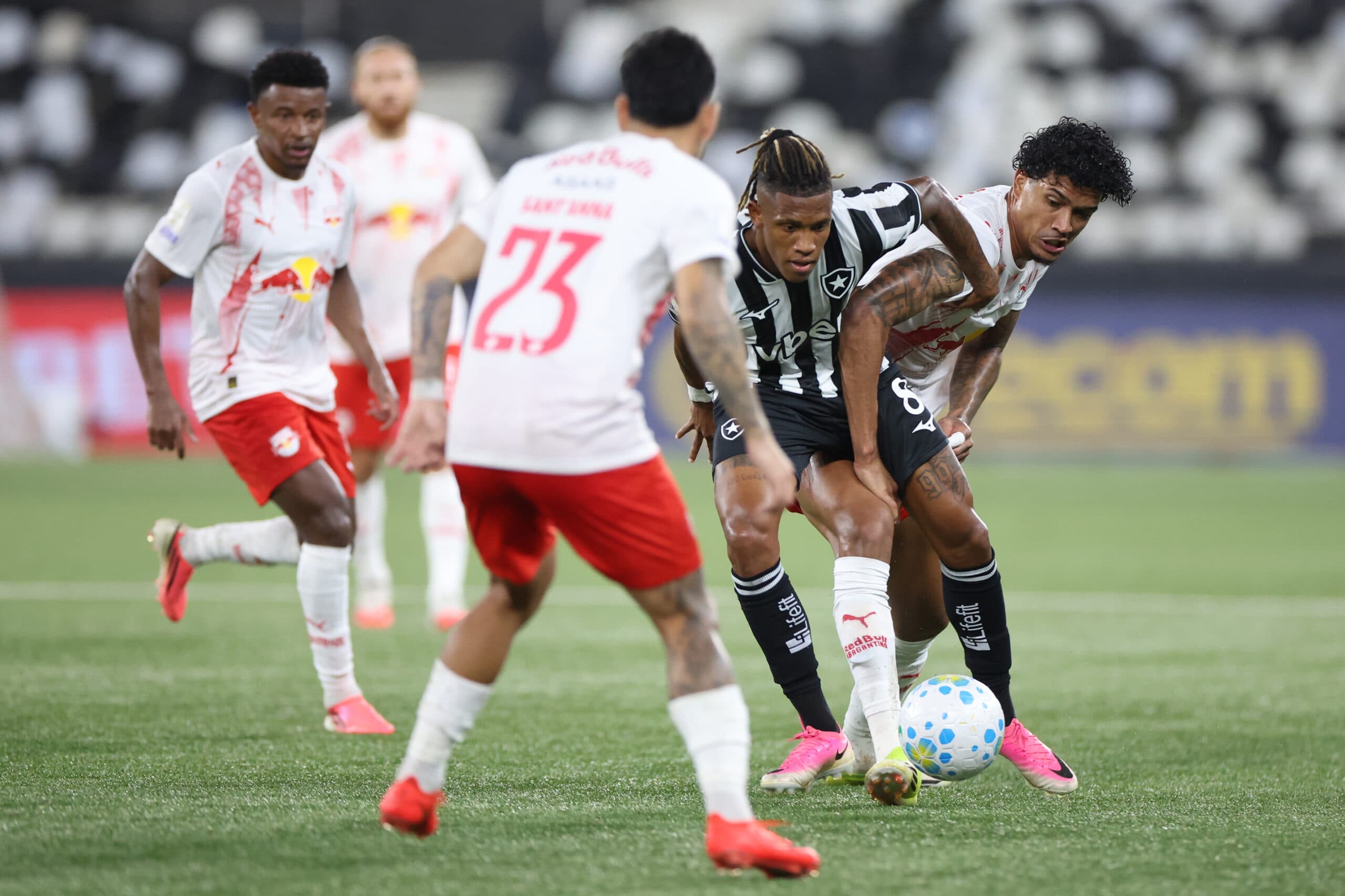 Botafogo e RB Bragantino, pela 27ª rodada do Brasileirão 2026