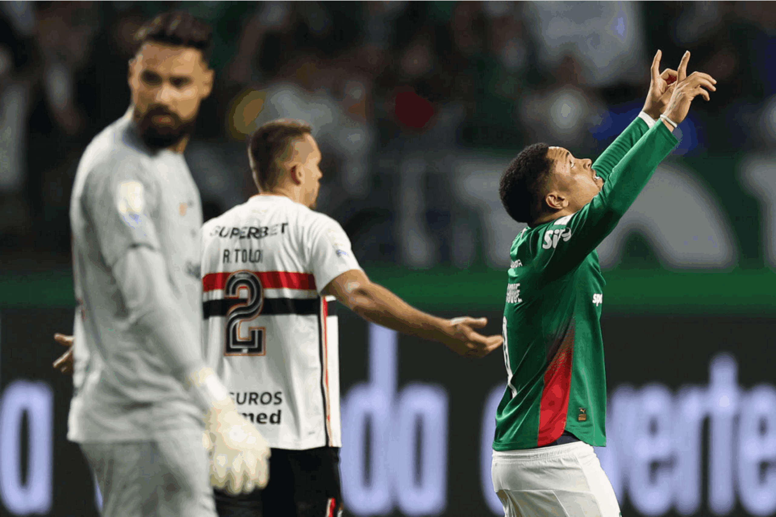 Vitor Roque marca pelo Palmeiras contra o São Paulo, pela 27ª rodada do Brasileirão