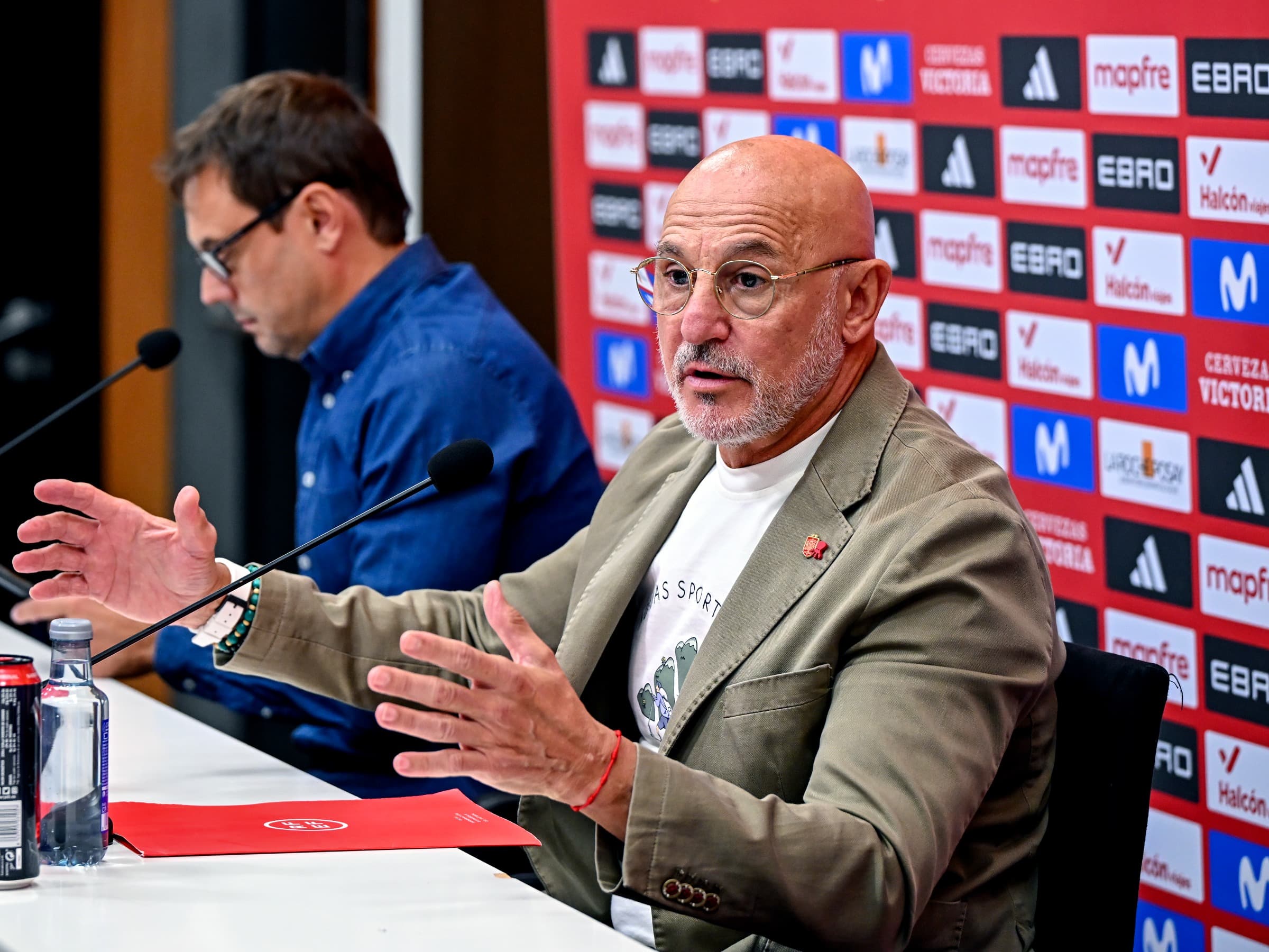 Luis de la Fuente, técnico da seleção espanhola - EFE/ Fernando Villar