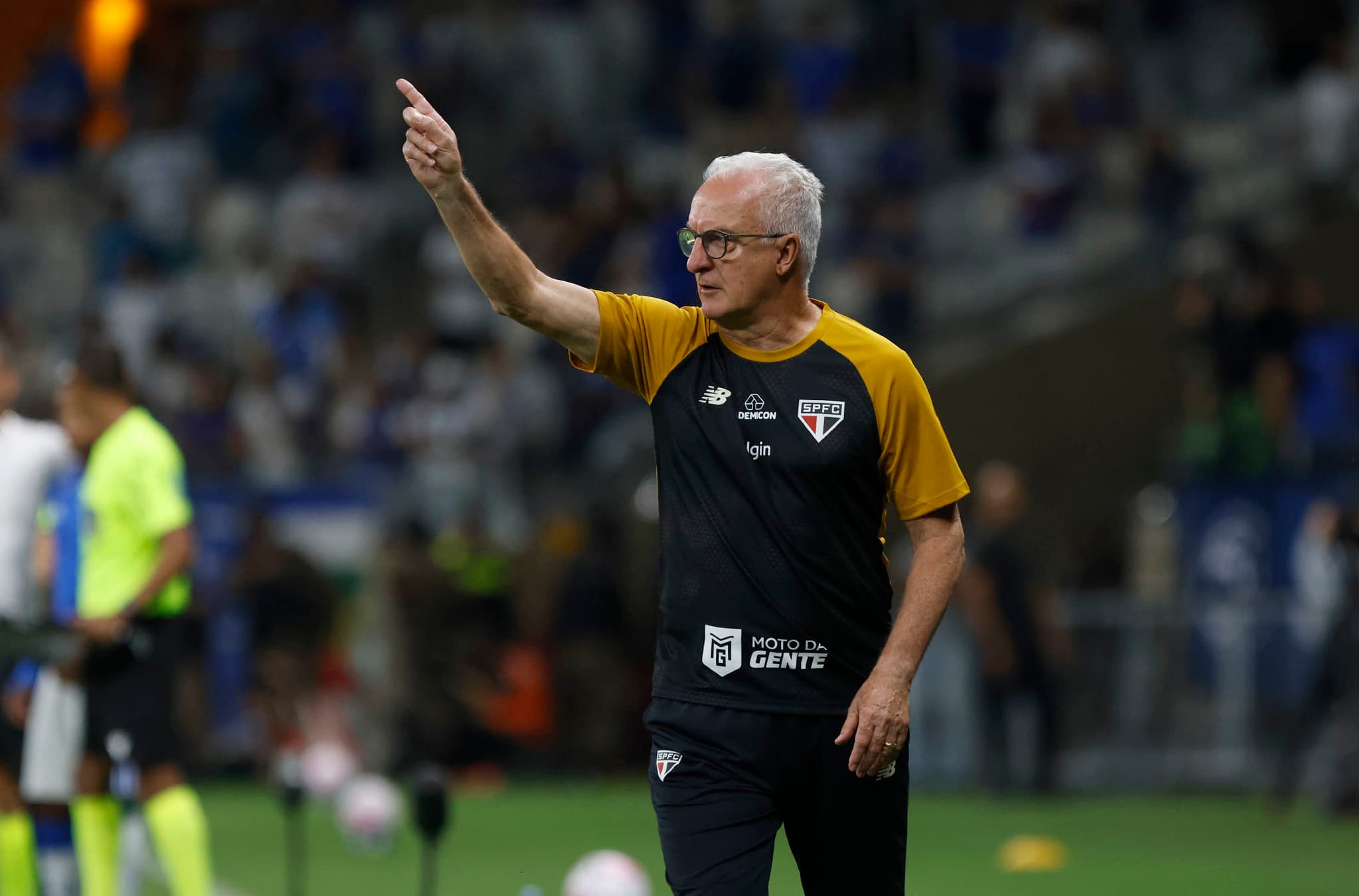 “Estamos dando uma resposta depois de passar por turbulência”, diz Dorival