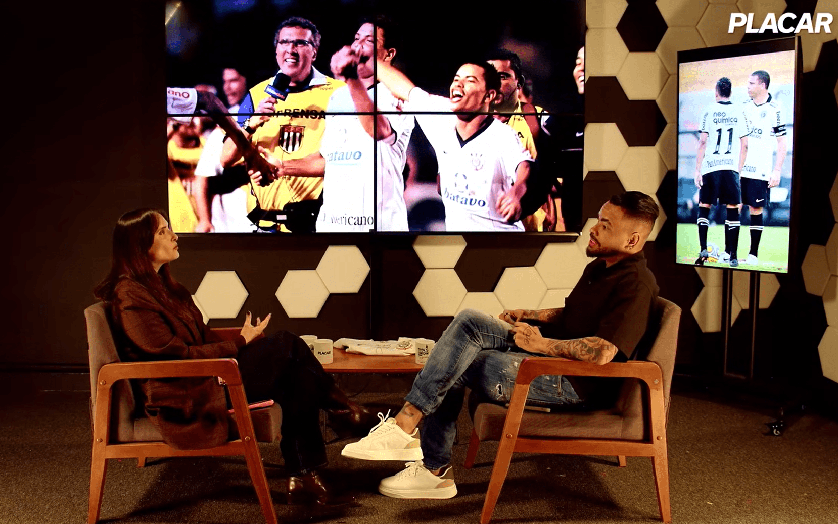Isa Labate e Dentinho no programa Placar Entrevista