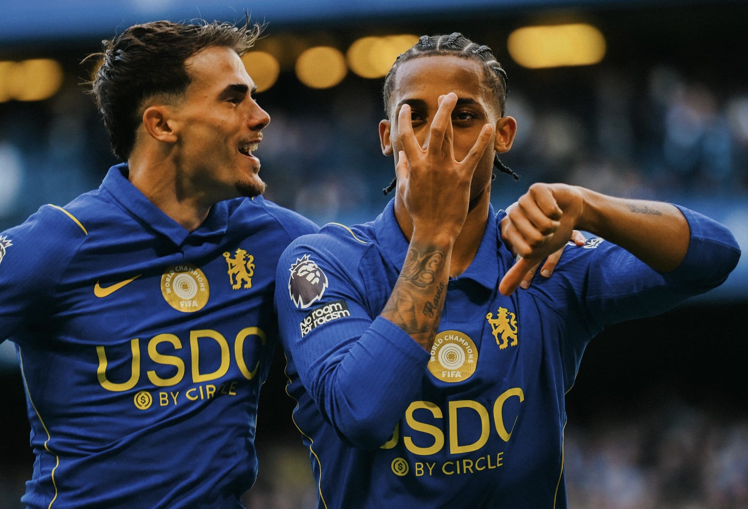 João Pedro comemora gol pelo Chelsea no Campeonato Inglês