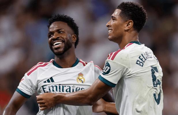 Vini Jr. e Bellingham em atuação pelo Real Madrid