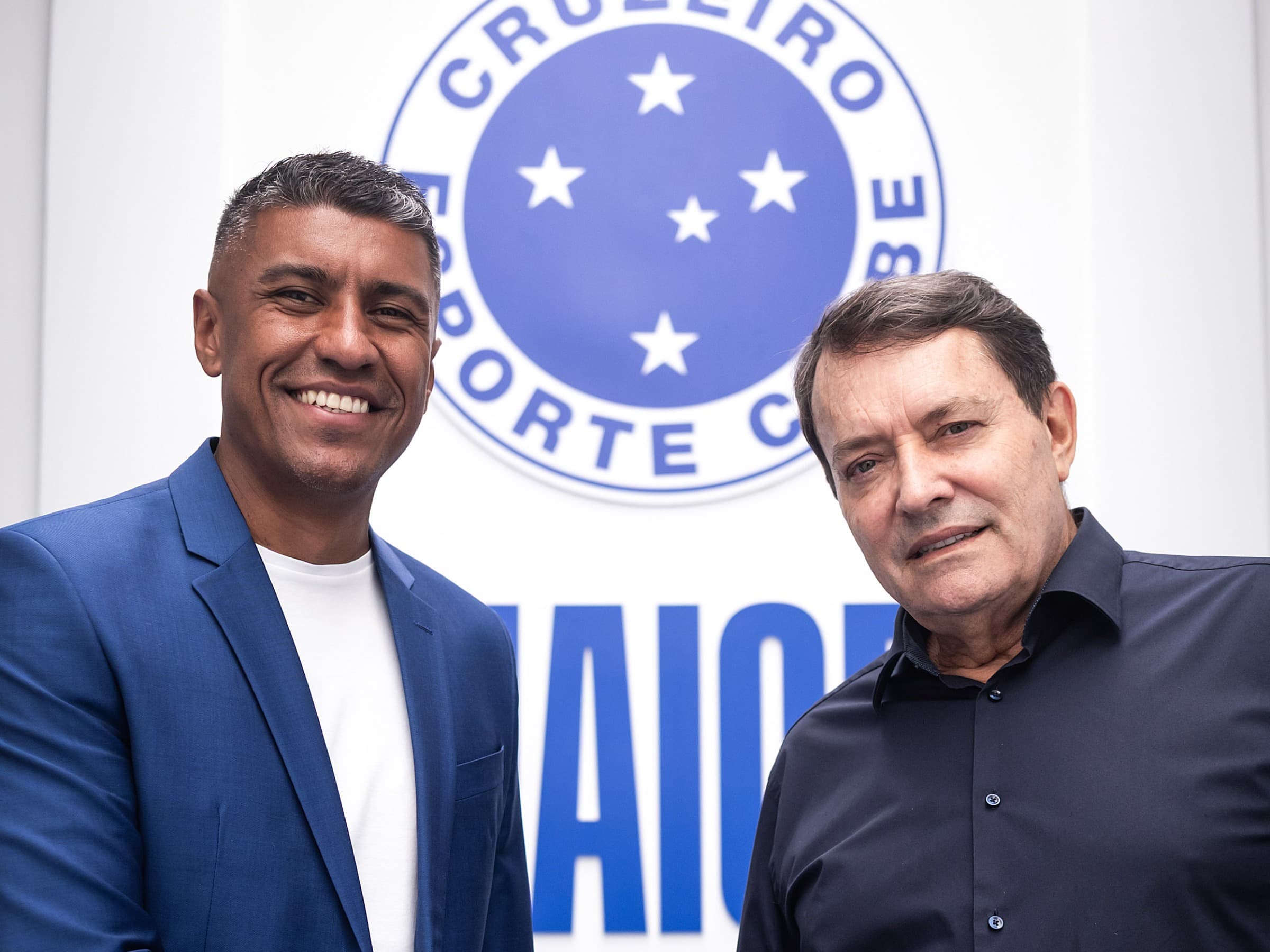 Paulinho é apresentado como novo executivo do Cruzeiro