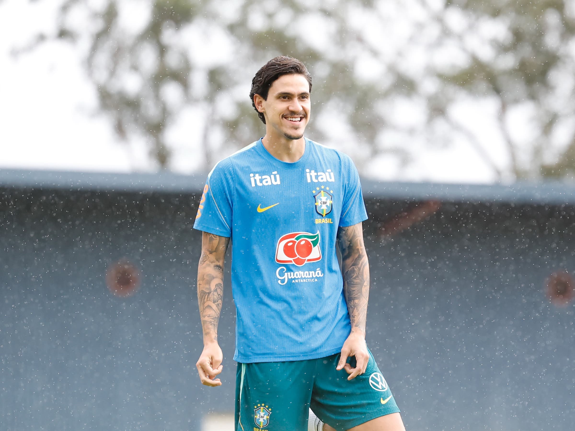 Pedro durante treino da seleção brasileira - Rafael Ribeiro / CBF