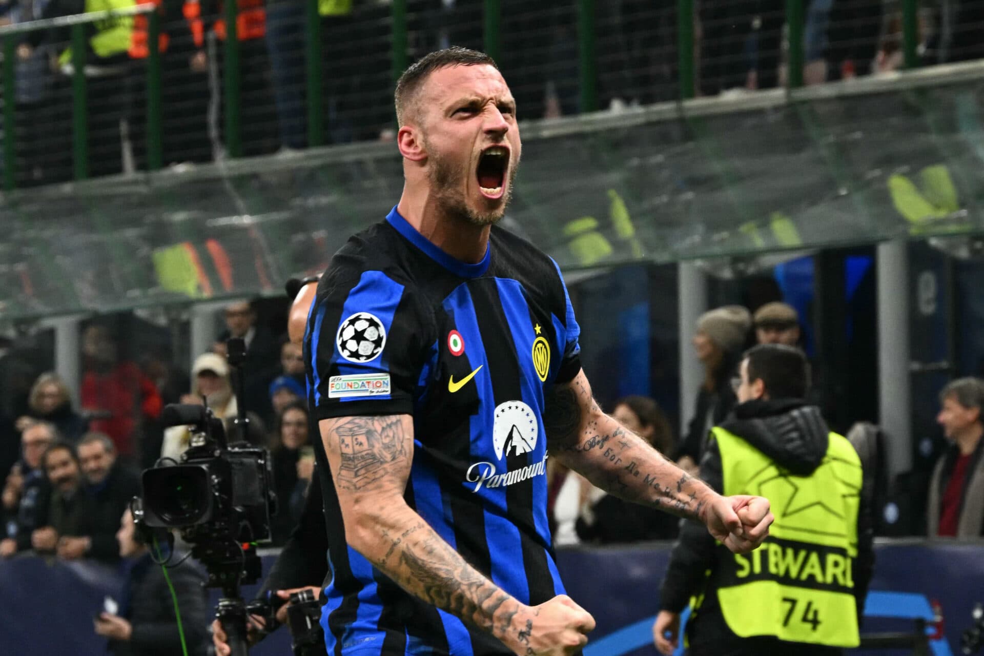 Inter de Milão bate o Atlético de Madrid e segue invicta na Champions League